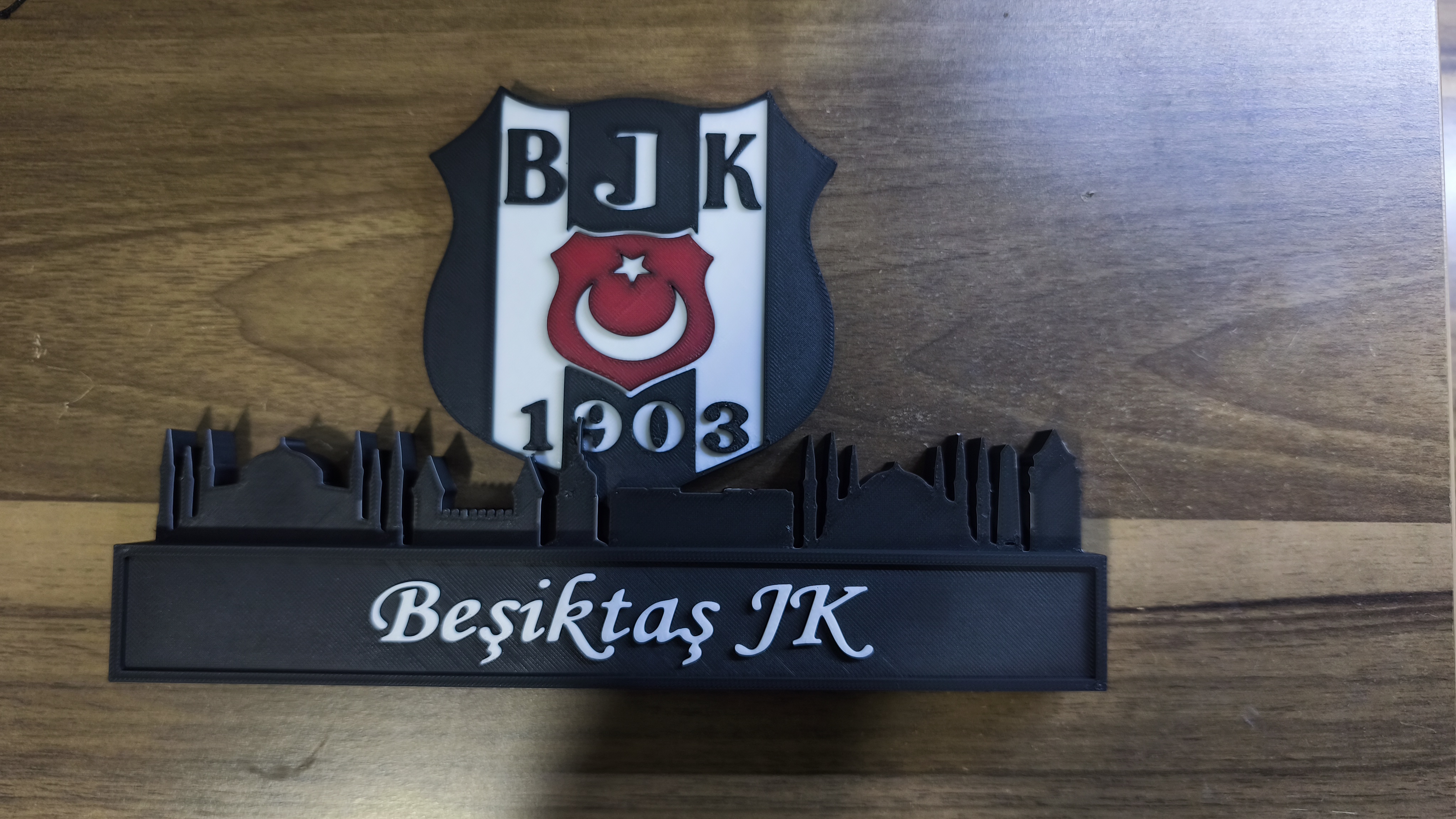 Beşiktaş JK ve İstanbul Silueti Bir Arada! küçük görsel