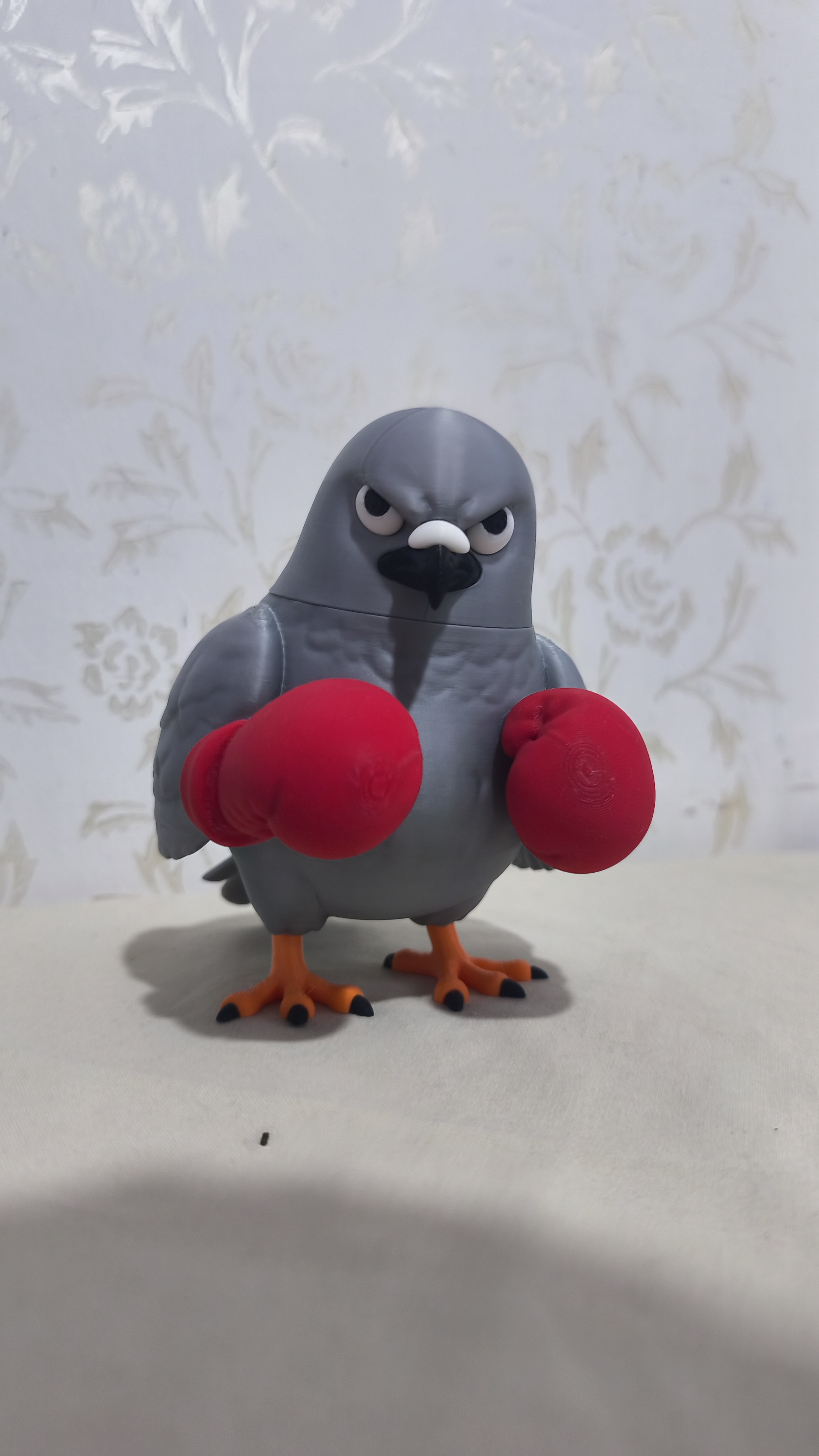Öfkeli Nakavtçı Güvercin: 16 cm Premium 3D Baskı Biblo
